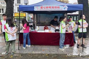 昌西：04总决收视率太烂改变了比赛 这种比赛没看头 进攻才能卖票